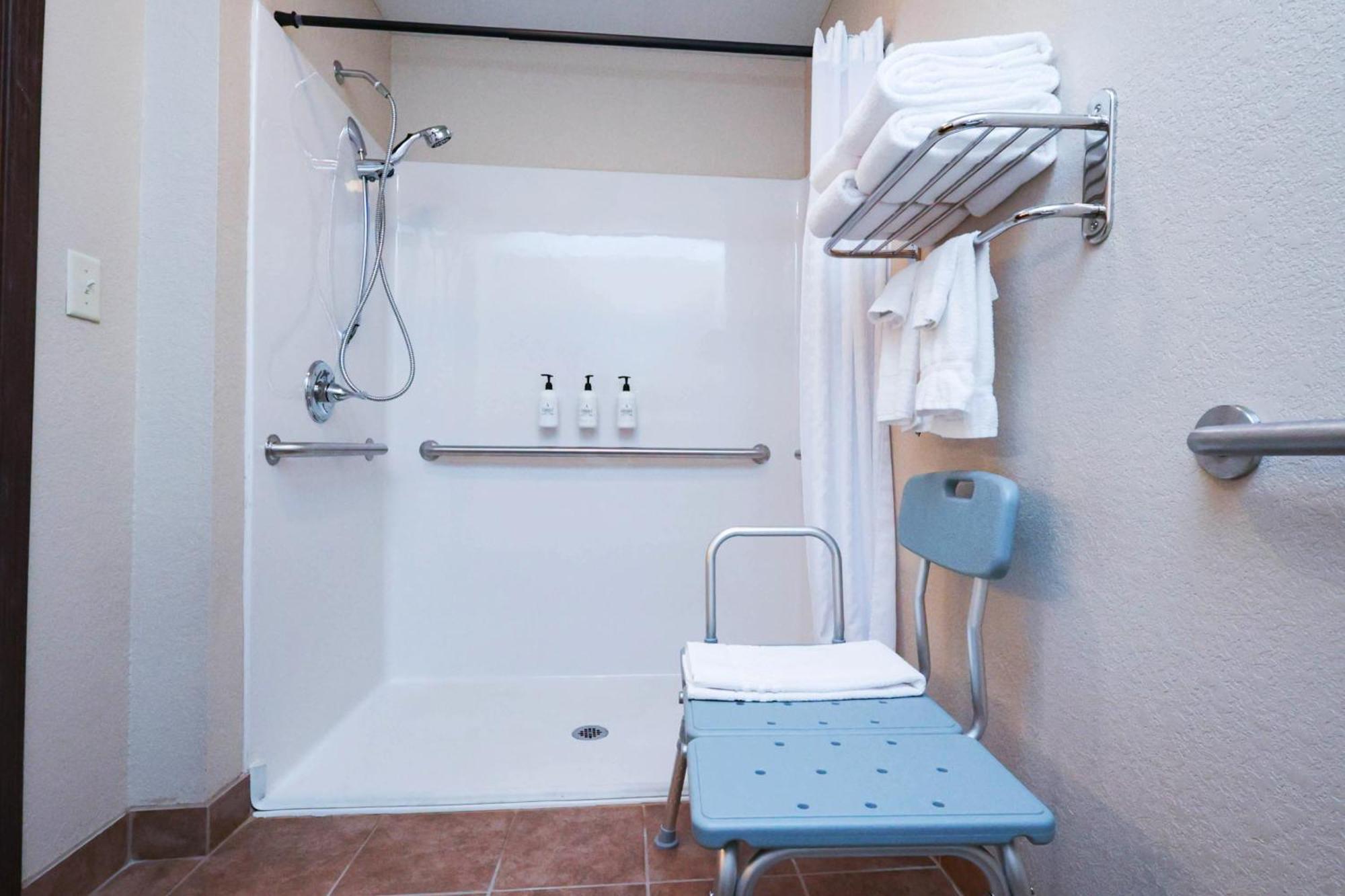 Cobblestone Inn & Suites 매리스빌 외부 사진