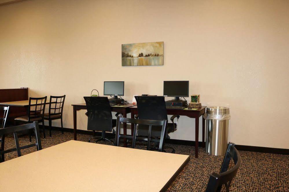 Cobblestone Inn & Suites 매리스빌 외부 사진